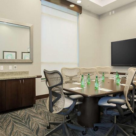 Hilton Garden Inn Shirlington Arlington Exterior photo