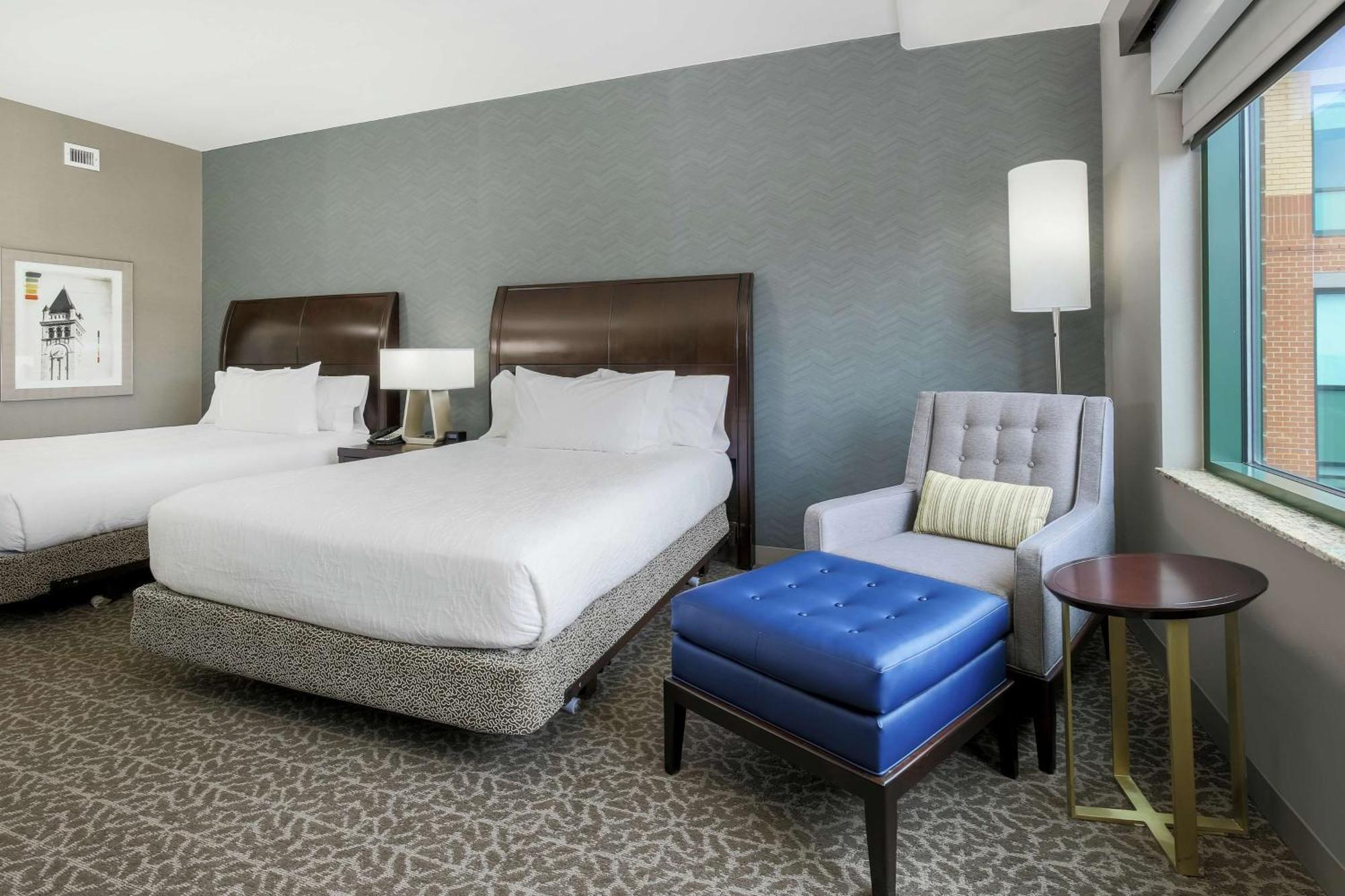 Hilton Garden Inn Shirlington Arlington Exterior photo