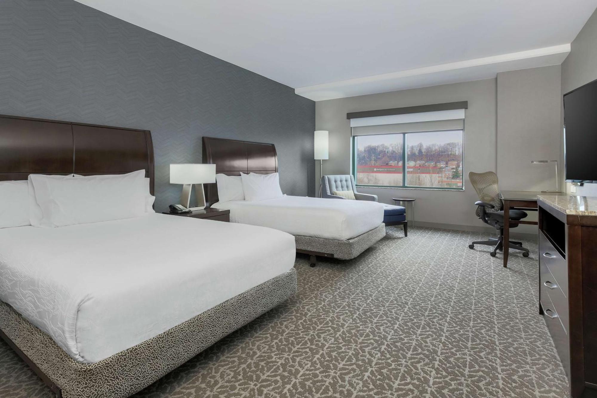 Hilton Garden Inn Shirlington Arlington Exterior photo